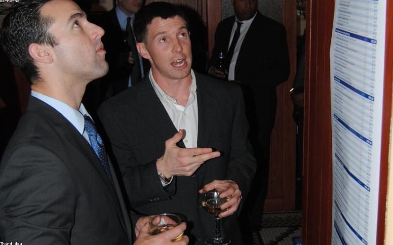 2026年,AI不再‘思考’——它开始缴税、签劳动合同、被员工工会集体谈判